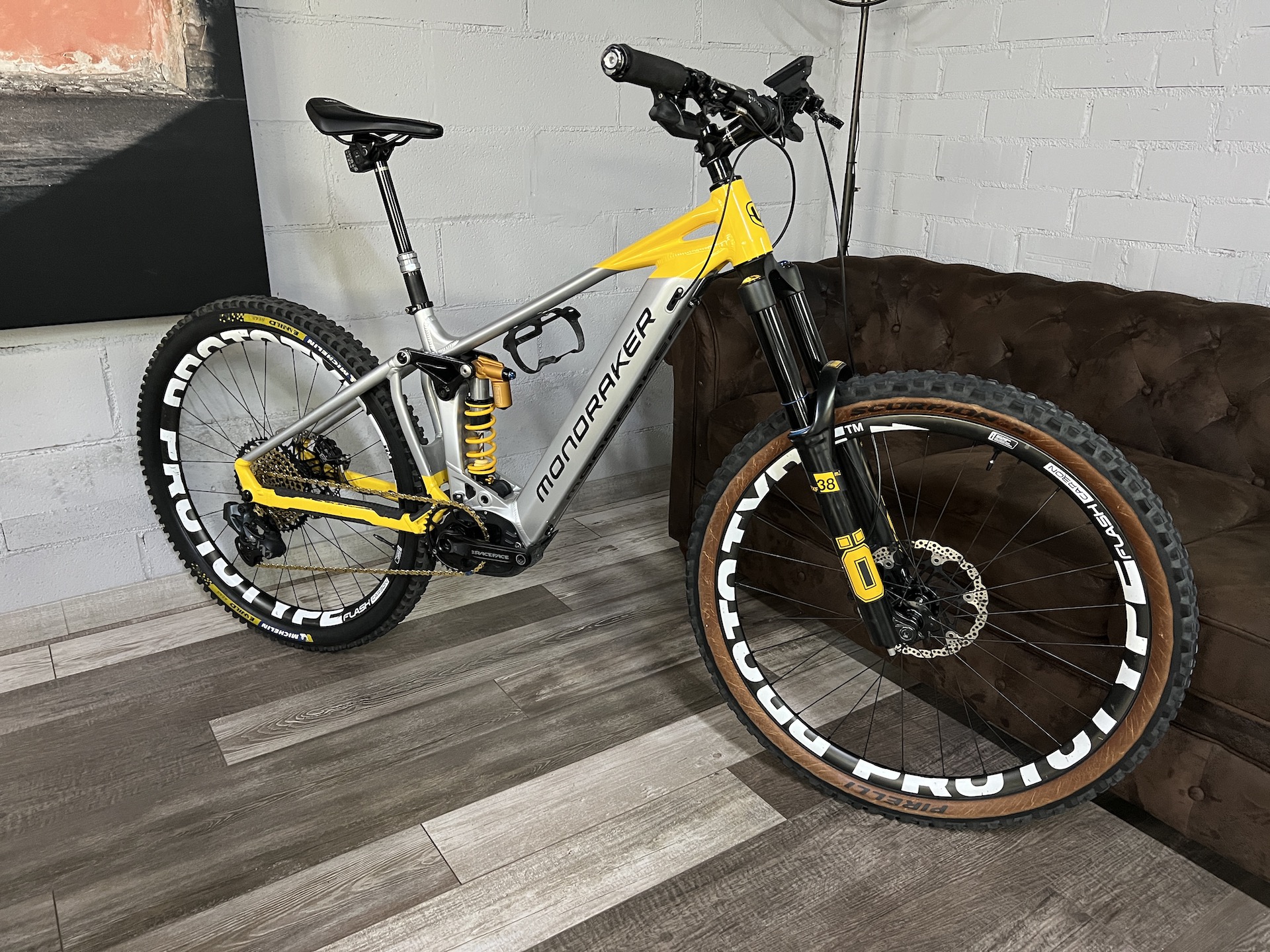 MONDRAKER LEVEL RR 11500KM
