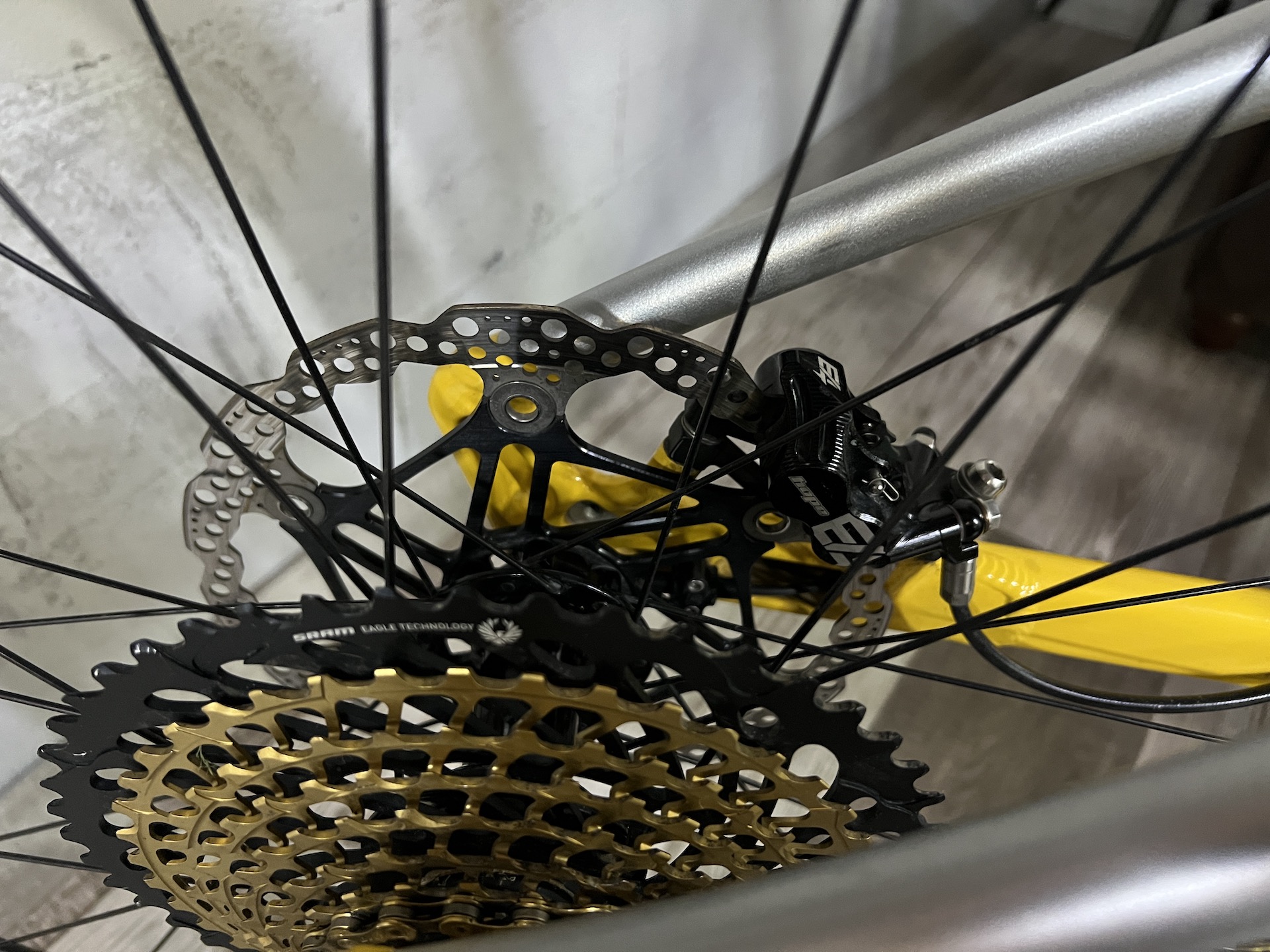 MONDRAKER LEVEL RR 11500KM - Imagen 24