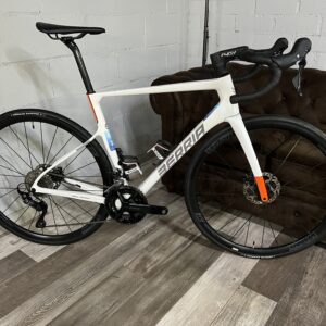 BERRIA BELADOR CARBON 105 G5502