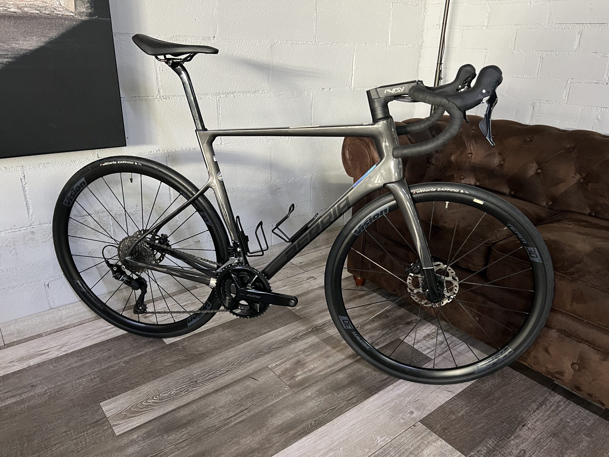 BERRIA BELADOR CARBON 105 G5701