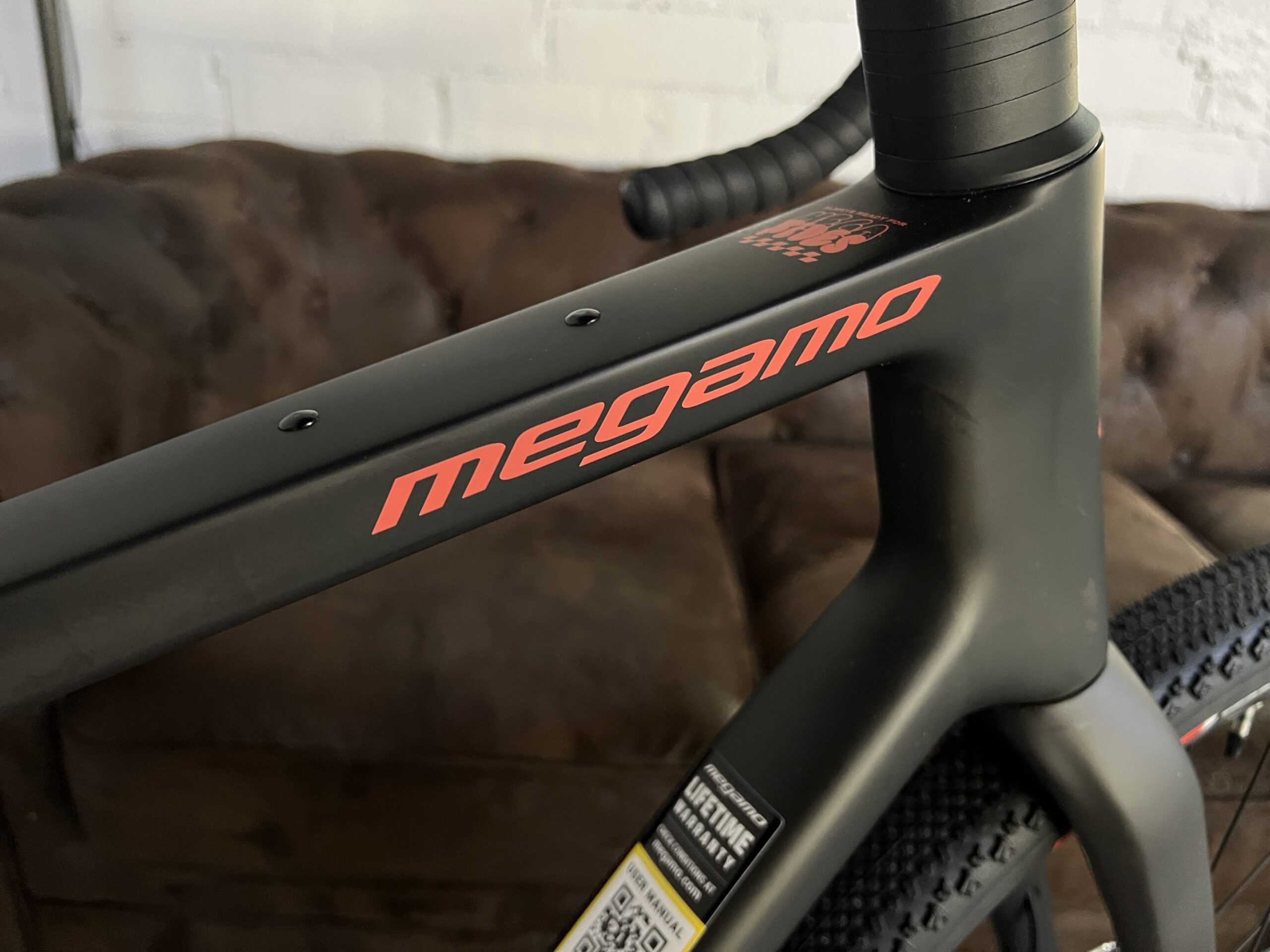 MEGAMO WEST 10 CARBON 2027 - Imagen 18