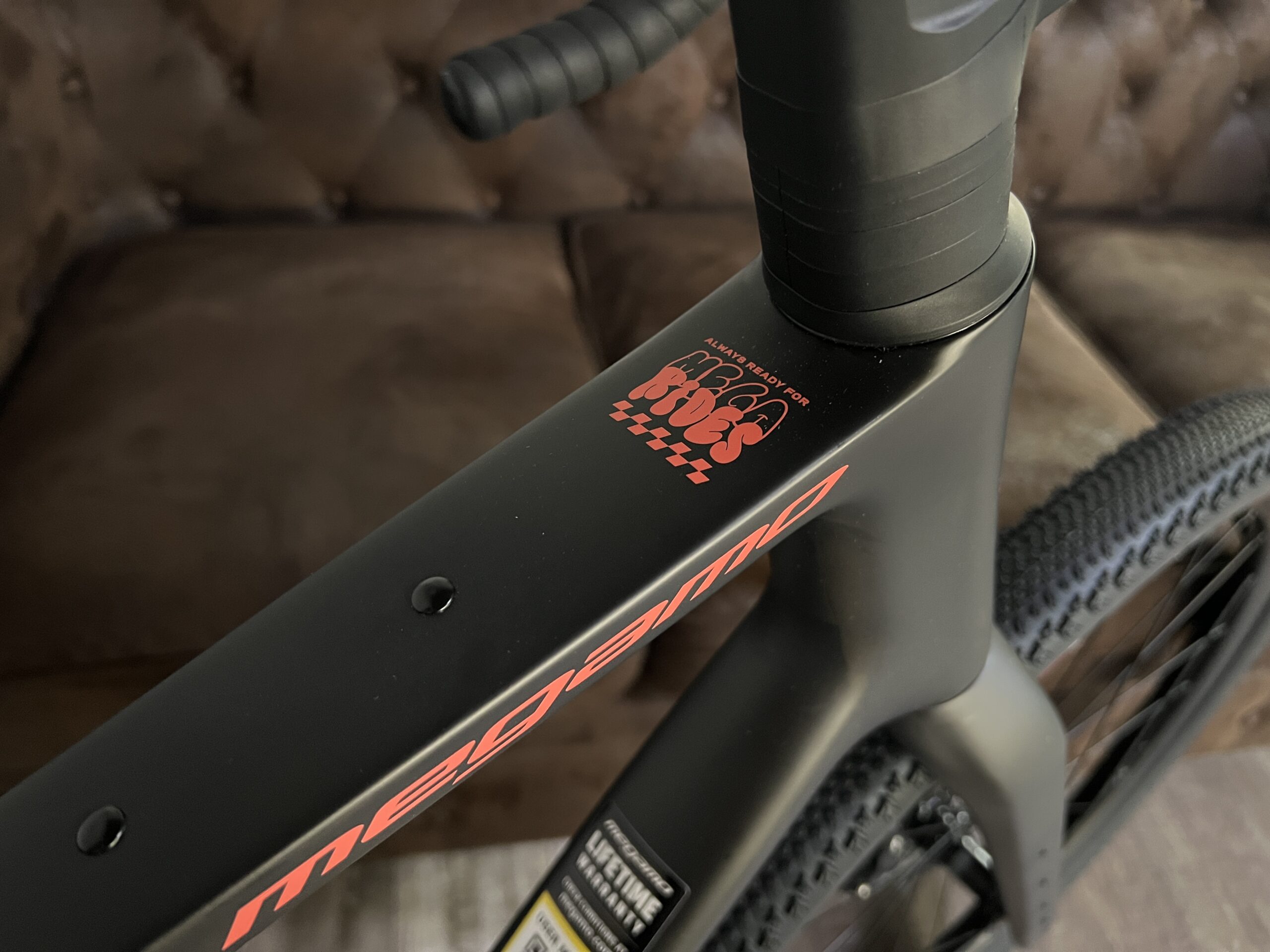 MEGAMO WEST 10 CARBON 2027 - Imagen 19