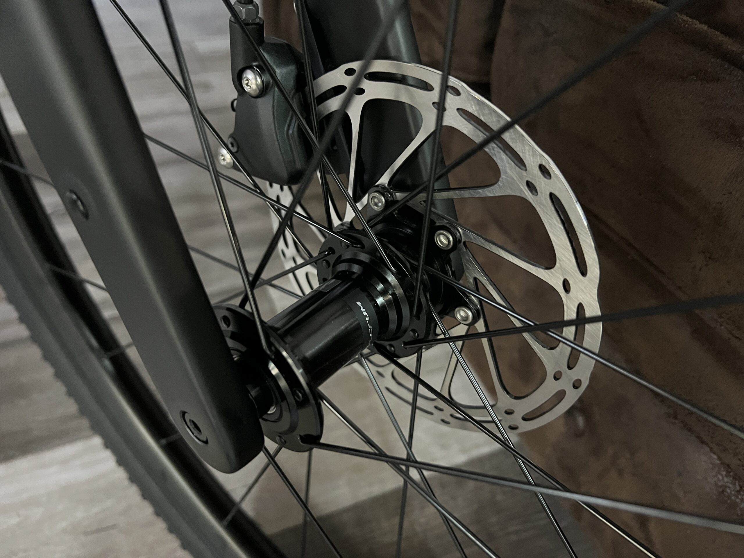 MEGAMO WEST 10 CARBON 2027 - Imagen 11
