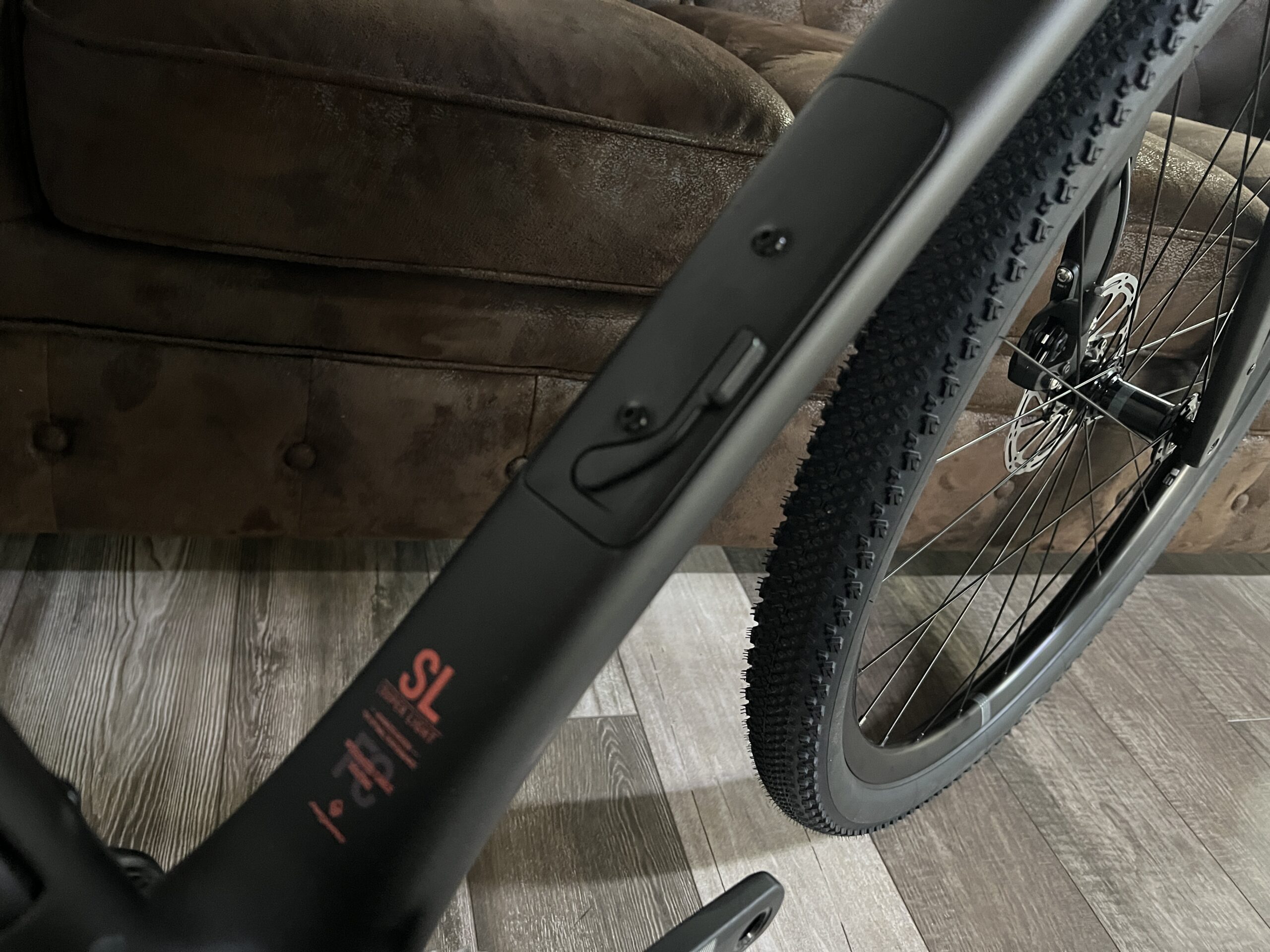 MEGAMO WEST 10 CARBON 2027 - Imagen 15