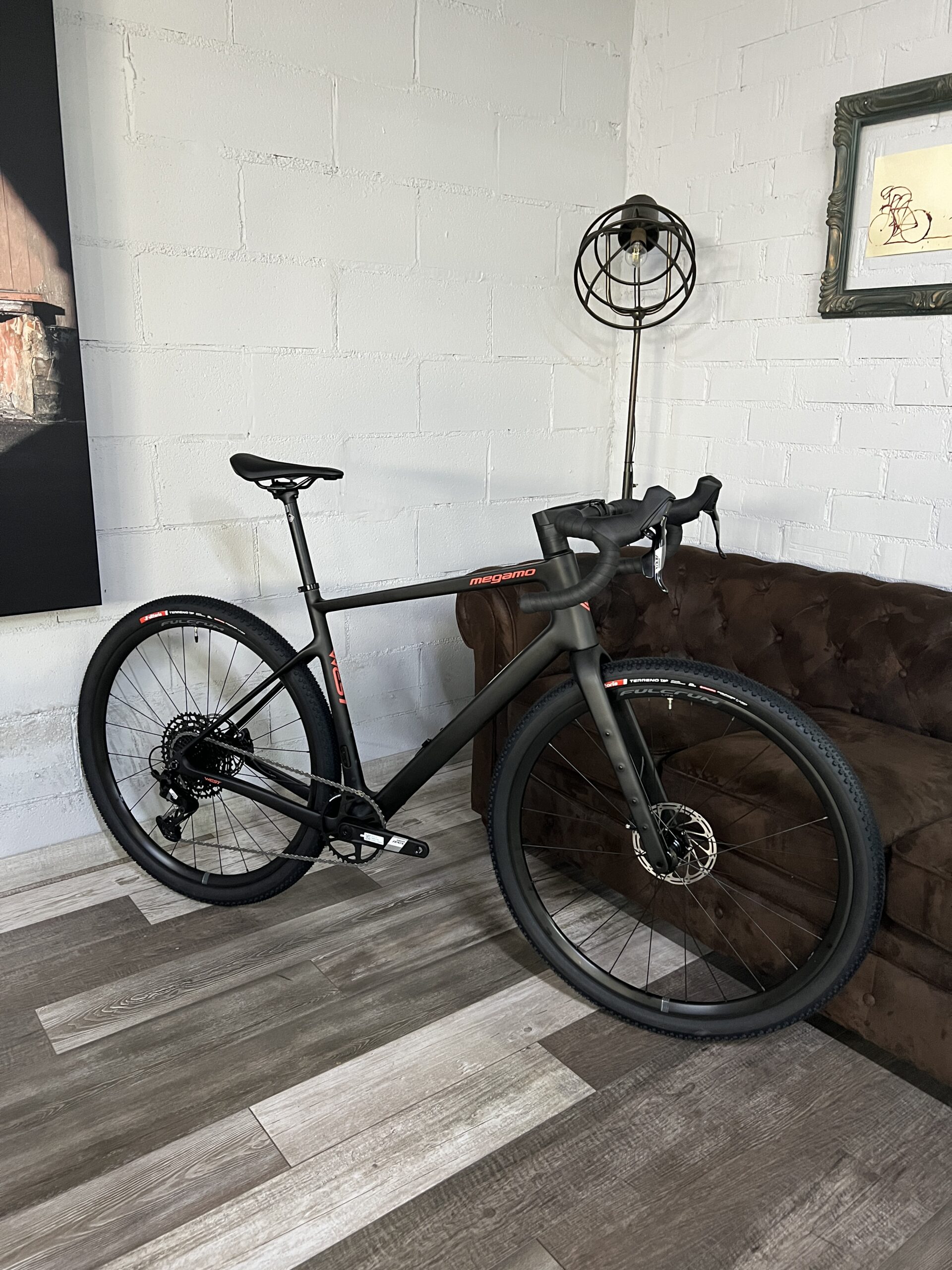 MEGAMO WEST 10 CARBON 2027 - Imagen 21