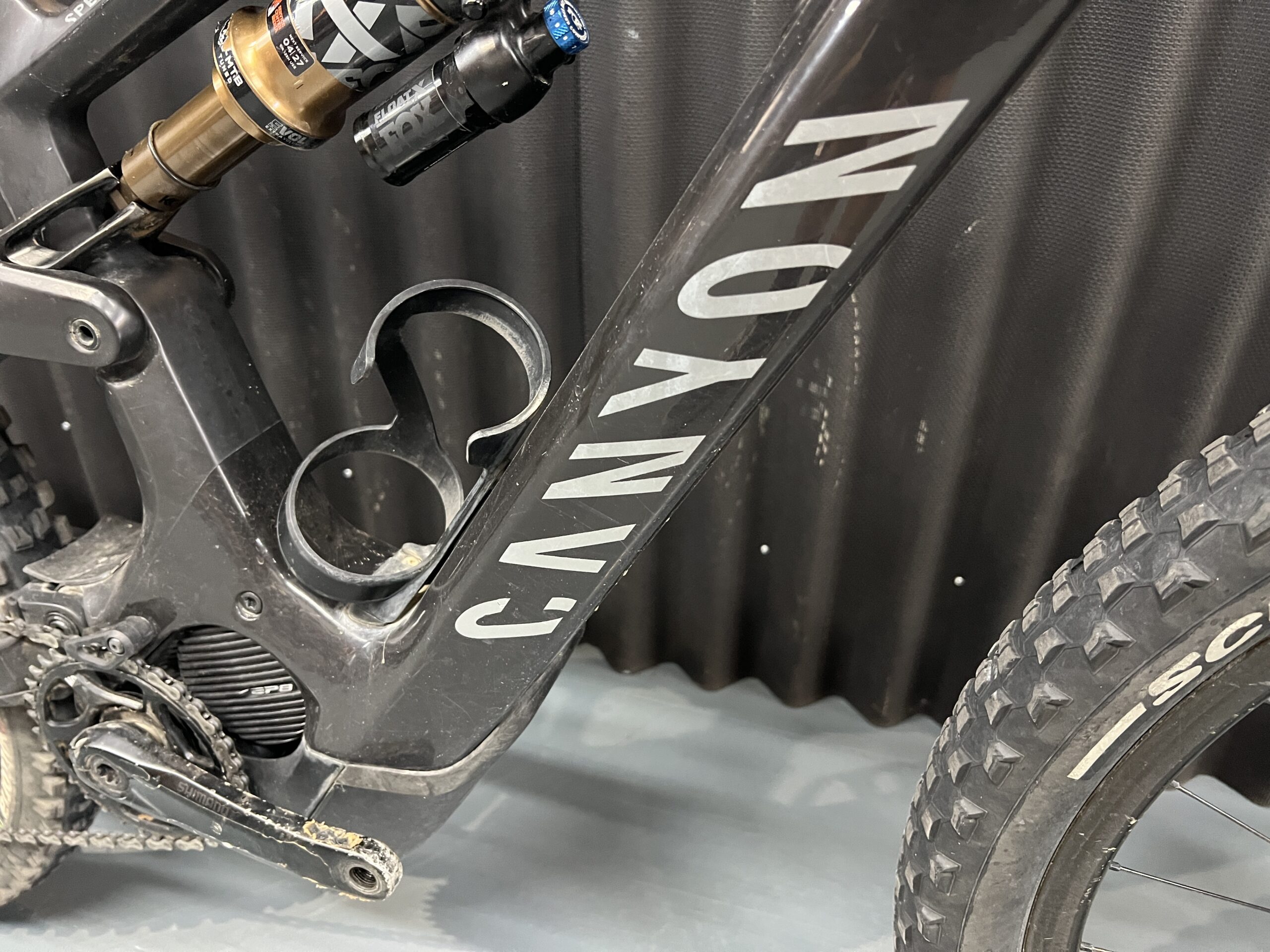 CANYON SPECTRAL ON CFR CARBON 13105Km - Imagen 10