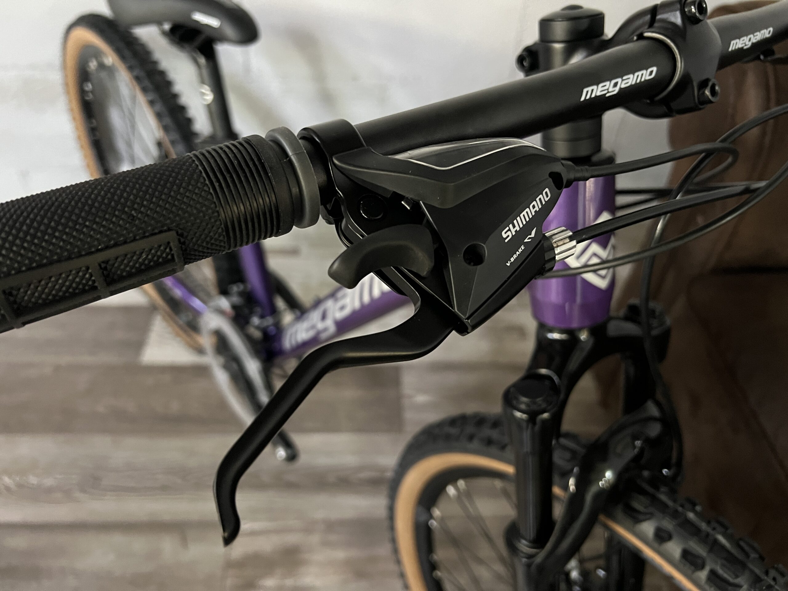MEGAMO KU4 24" - Imagen 8