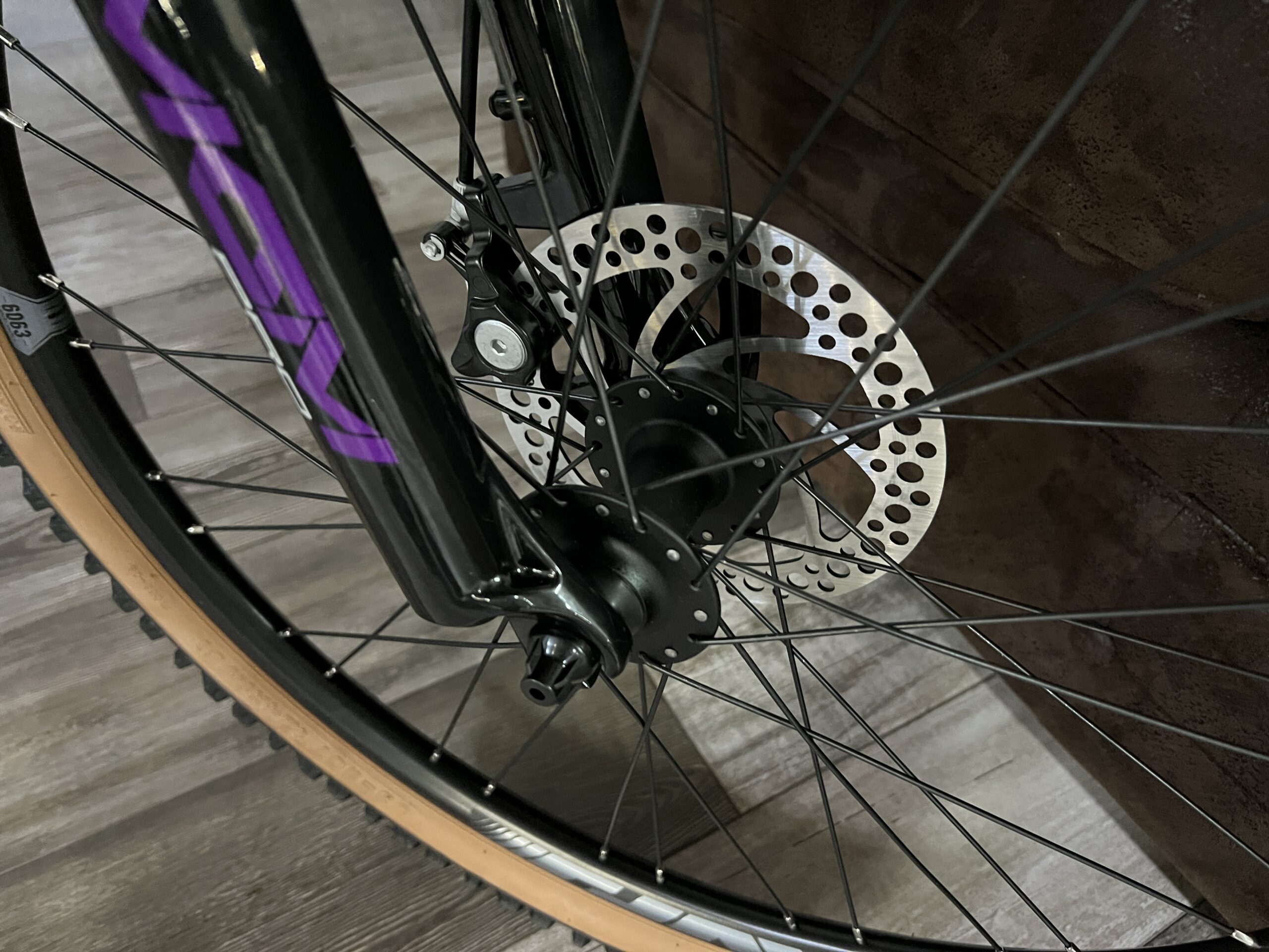 MEGAMO KU4 24" - Imagen 11