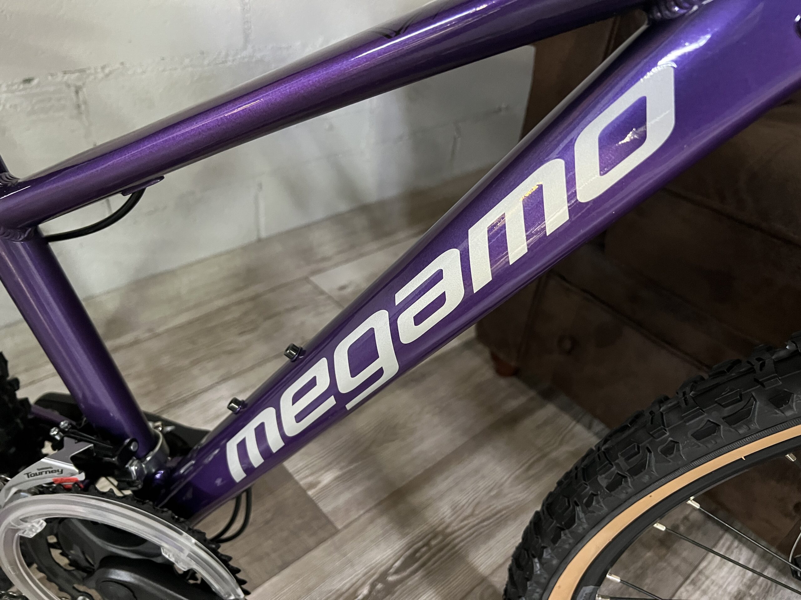 MEGAMO KU4 24" - Imagen 12