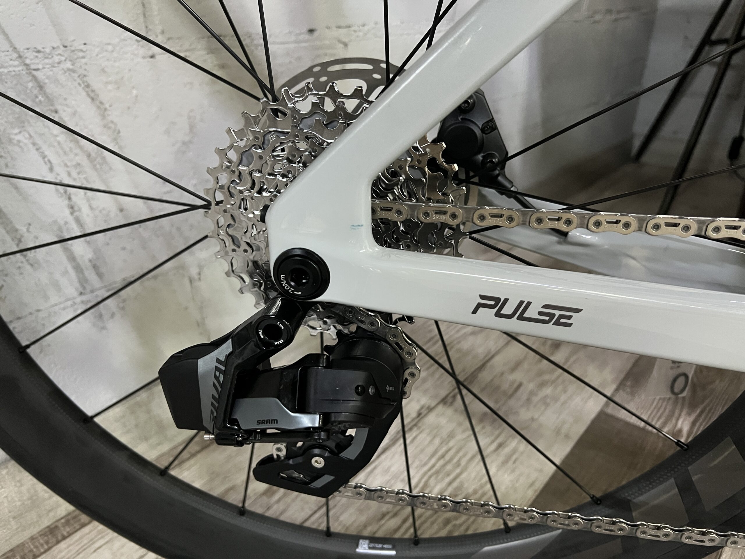 MEGAMO PULSE 07 SLR 2027 - Imagen 19