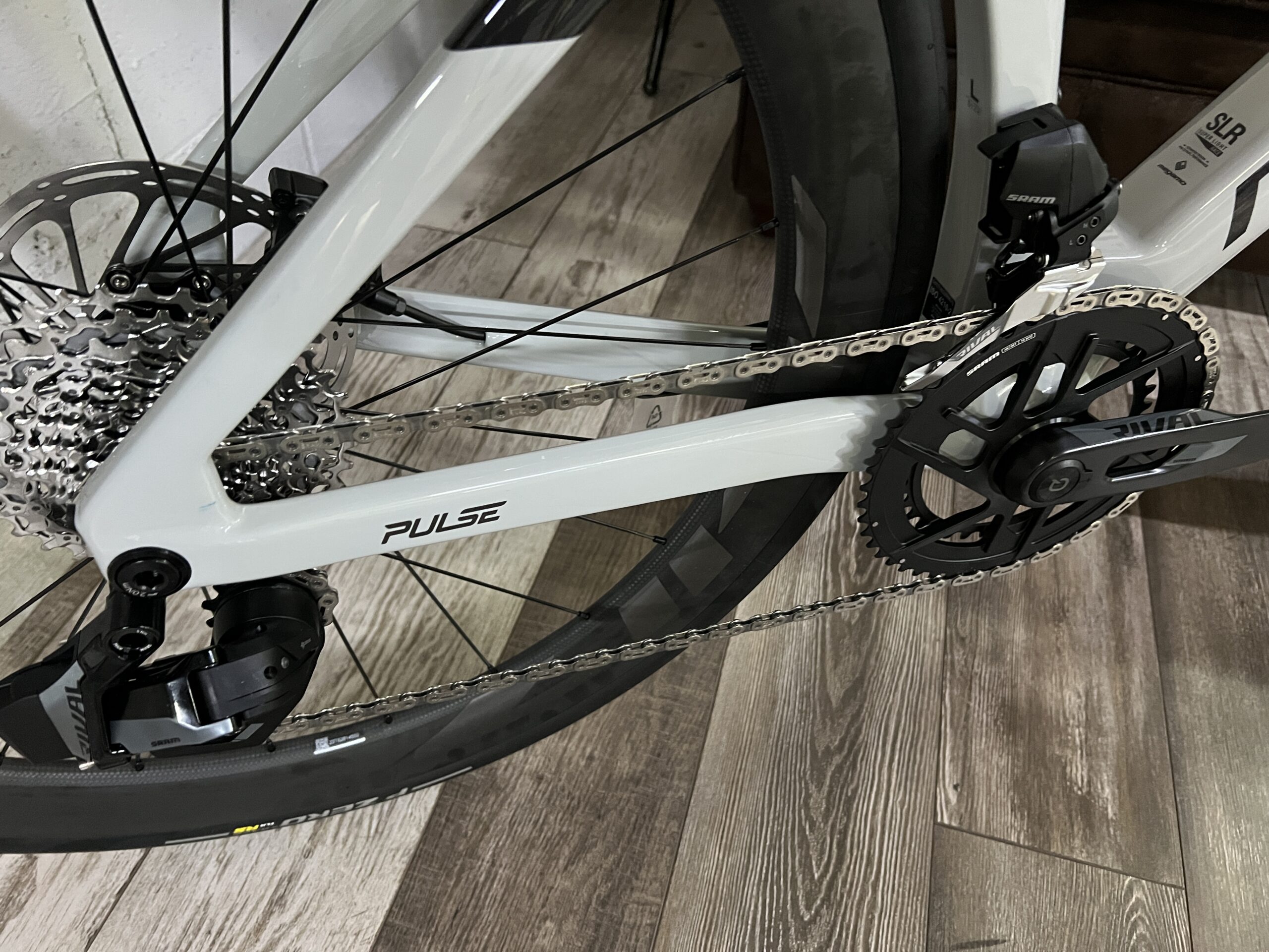 MEGAMO PULSE 07 SLR 2027 - Imagen 21