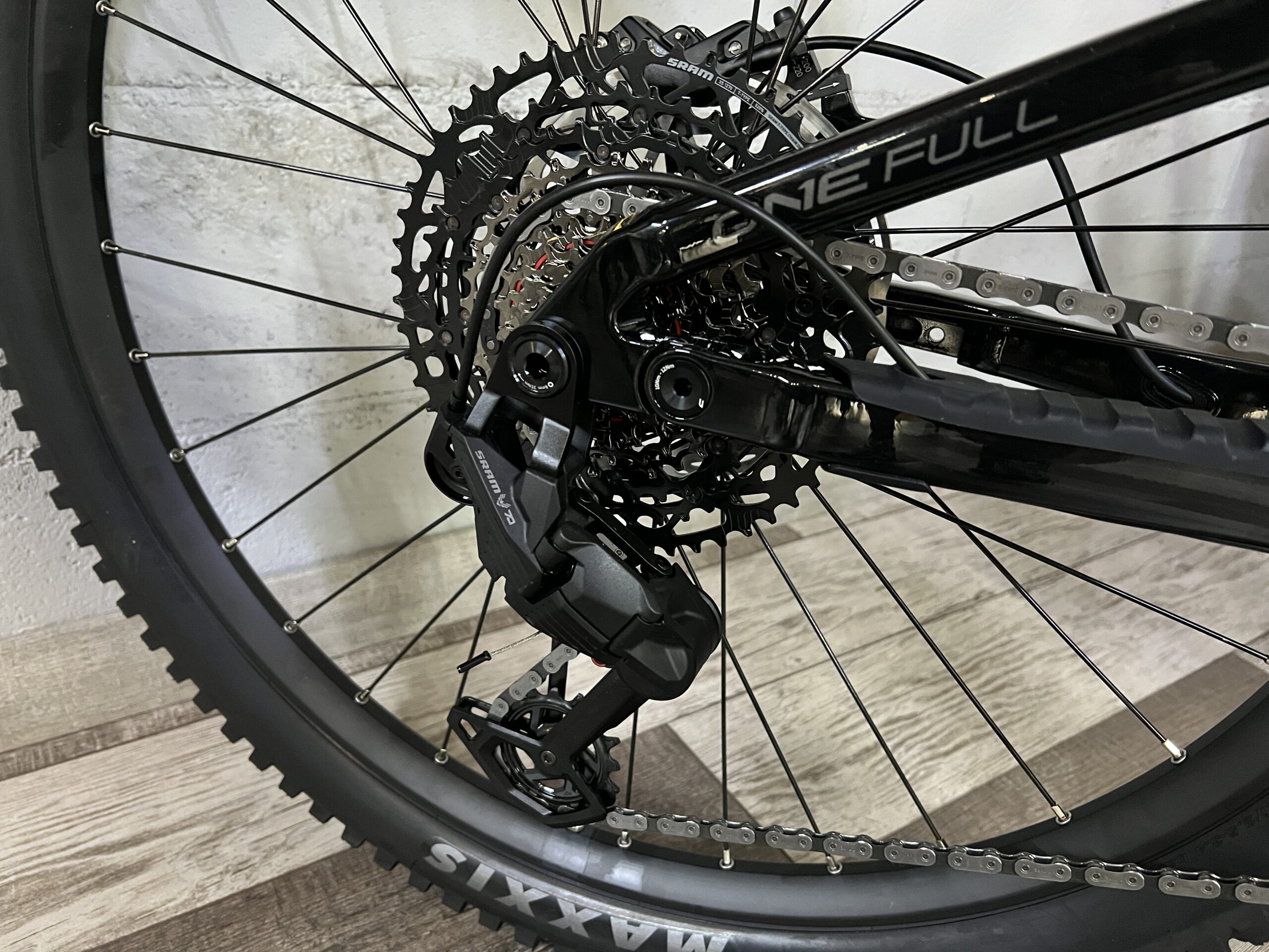 e-Full 11.11 800 Wh BLK - Imagen 15