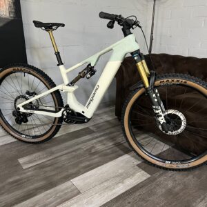 MEGAMO FLAME CRB 03 AXS