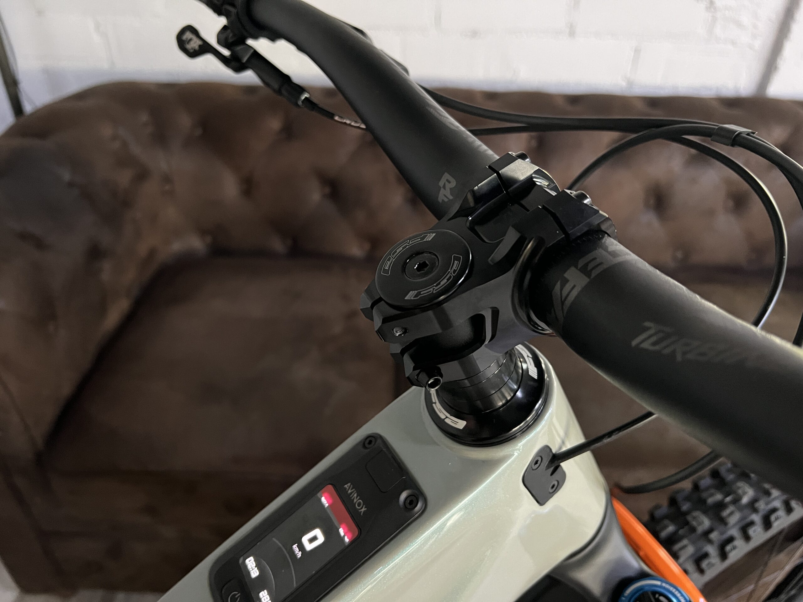 e-Full 12.11-PRO X 800 Wh 2027 - Imagen 8