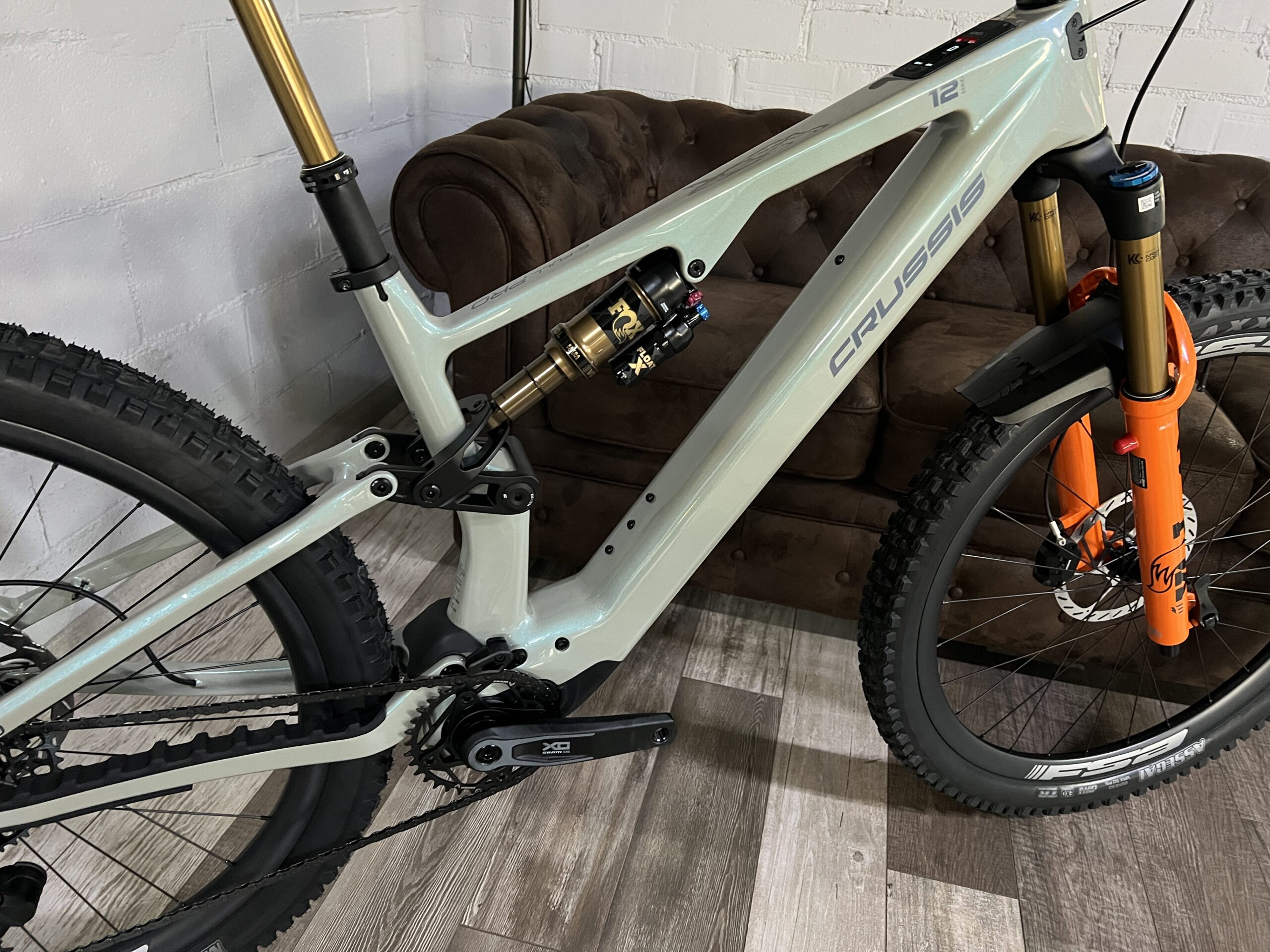 e-Full 12.11-PRO X 800 Wh 2027 - Imagen 21