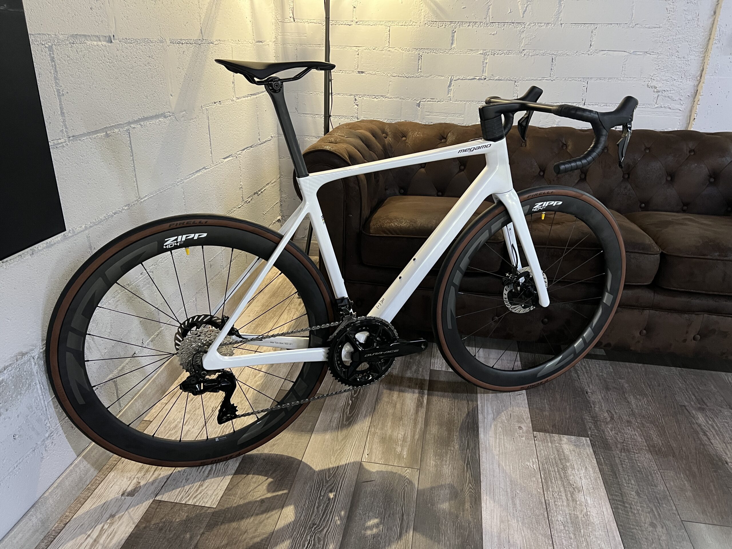 MEGAMO RAISE 03 CW LTD 2027 - Imagen 2